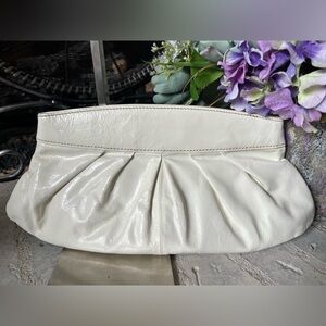 Fossil Vintage Rare and Unique White Genuine Leather Clutch